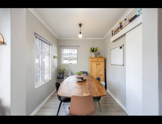1 BEDROOM APARTMENT FOR SALE IN KENILWORTH